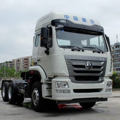12 Vorwärtsverschiebung SinotruK Haohan J7G 4*2 6*4 CHG LNG Speziallastwagen Traktionskopf