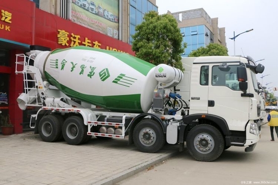 Baustoffgeschäfte Verwendet SinotruK HOWO T5G 340HP 8X4 7.37 Quadrat Betonmischer