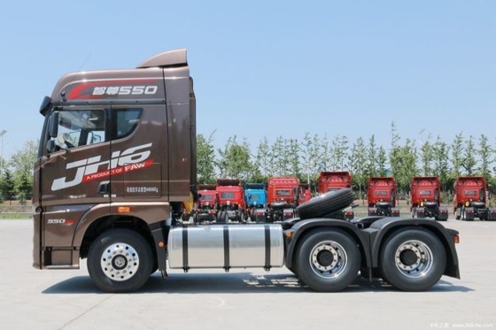 Jiefang JH6 6x4 4x2 8x4 Traktor mit Luftaufhängung Fahrersitz und Multimedia-System