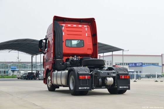SinotruK HOWO TH7 Schwerlastwagen 6X2 4X2 6*4 Traktorlastwagen mit einer Tankkapazität von ≥ 600 L