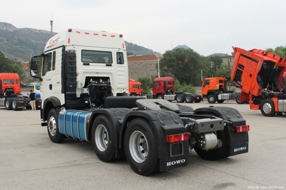 Boutique SinoTRUK HOWO TX7 0 km 6X4 4X2 6X2 CNG-LNG-Traktor mit Multimedia-System