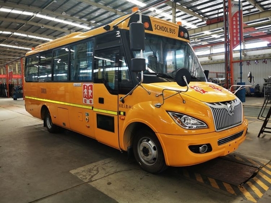 24 Sitzplätze Dongfeng Schulbus mit 85 Maximalleistung und 6-8L Motor Kapazität