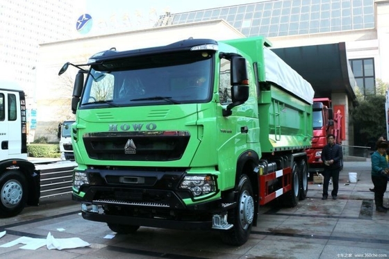 Nationaler Schwerlastwagen HOWO 6X4 371 PS Dump Truck für 2 Passagiere 10 Reifen 340 PS im besten Fall