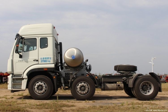 SinotruK Haohan J7G 251 350 PS LNG-LK-Kopf mit 12 Vorwärtsschaltungen zu erschwinglichen Kosten