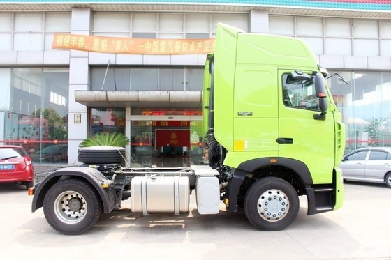 360° Rückkamera Sinotruk HOWO T7H 440HP 4X2 Traktor mit Rechtslenkung zu erschwinglichen Preisen