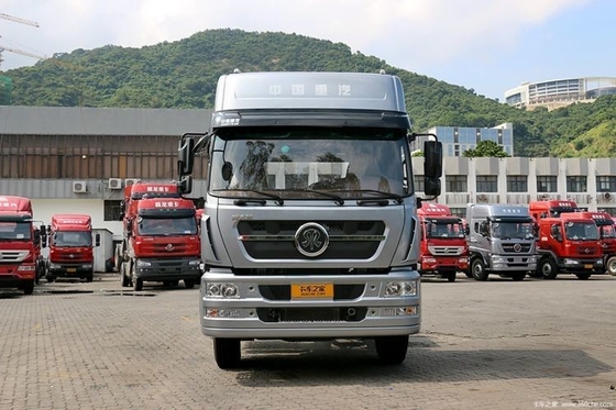 Erschwinglicher Rechtslenker Sinoheavy Truck Steyr M5G 340HP 4X2 Traktorkopf mit ESC