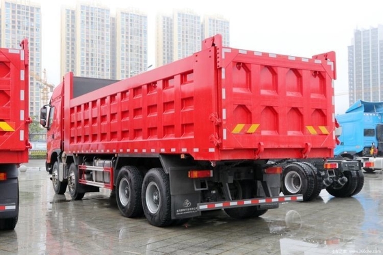 Gebraucht Dongfeng Liuqi Chenglong H70 8X4 375 PS 8,6 m Dump Truck mit kombinierter Kraft