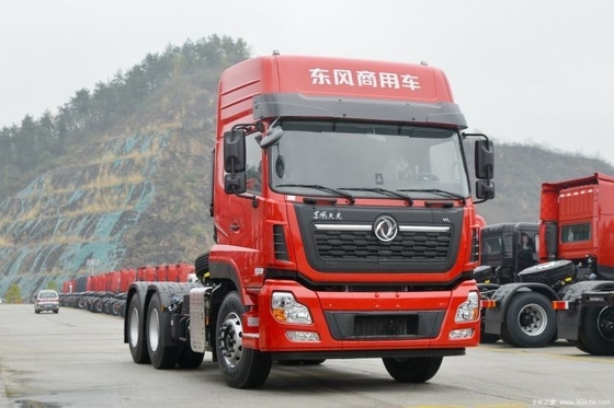 Bei der Einführung von VL 465 HP 6X4 Traktions-Lkw-Kopf mit