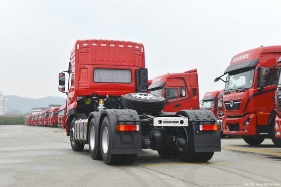 Bei der Einführung von VL 465 HP 6X4 Traktions-Lkw-Kopf mit