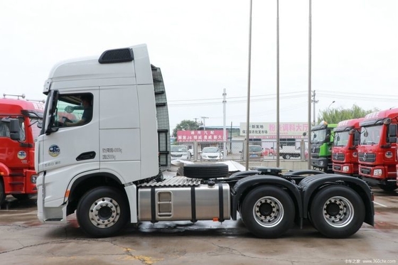 Gebrauchtwagen Delong X6000 560 PS 6x4 Traktionswagenkopf mit einer halben Sitzreihe
