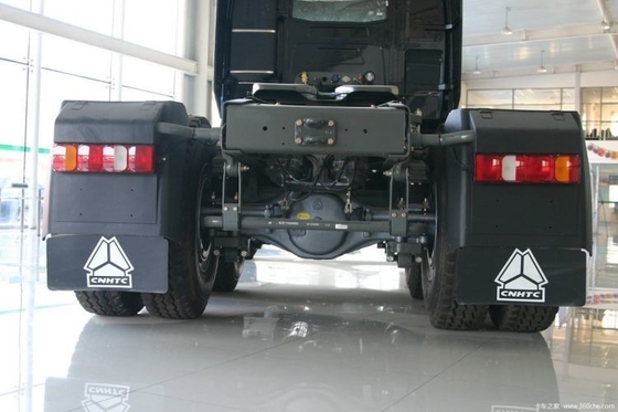Gebraucht HOWO A7 6x4 Traktorfahrzeuge mit 400-500L Kraftstoffbehälter und SINOTRUCK-Motor