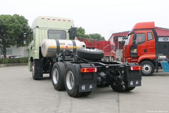 Qingdao Jiefang JH5 Schwerlastwagen 480 PS 6X4 LNG-Traktoren mit Cruise Control ACC