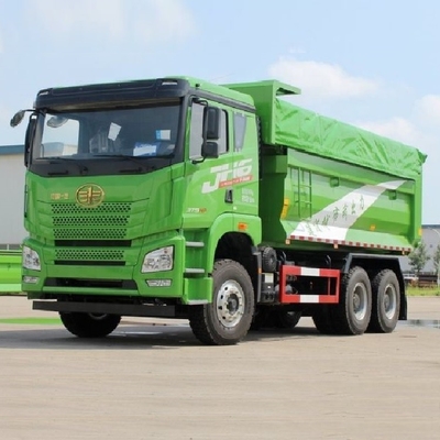 Tsingdo Liberation JH6 375 PS 6X4 5,6 Meter Dump Trucks Gebraucht, aber in ausgezeichnetem Zustand