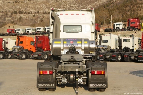 Antriebsrad 6X4 SinoTRUK HOWO T7H LNG-Traktorfahrzeug 440 PS für Logistiktransport