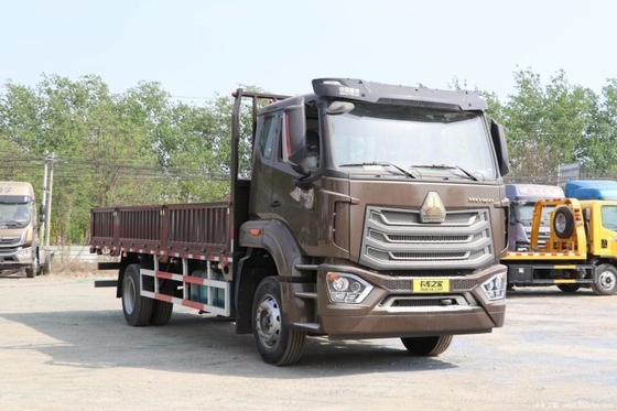 Sinotruk National Heavy Duty Truck HOWo NX 220PS 4X2 6,75m Hurdle Truck für Lieferwagen