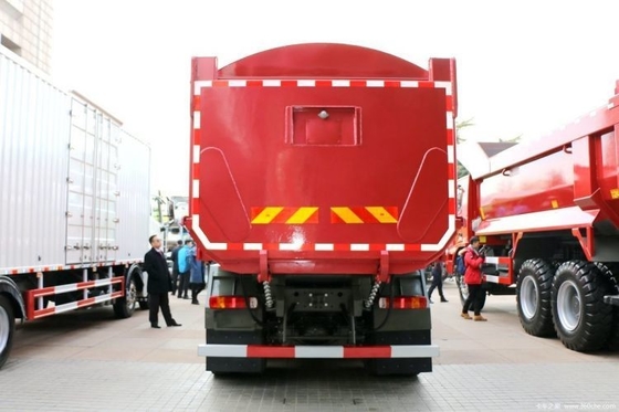 Bekannter Second-Hand-Boutique SINOTRUCK HOWO Schwerlastwagen 440 PS 8X4 Dump Truck 7,6 m