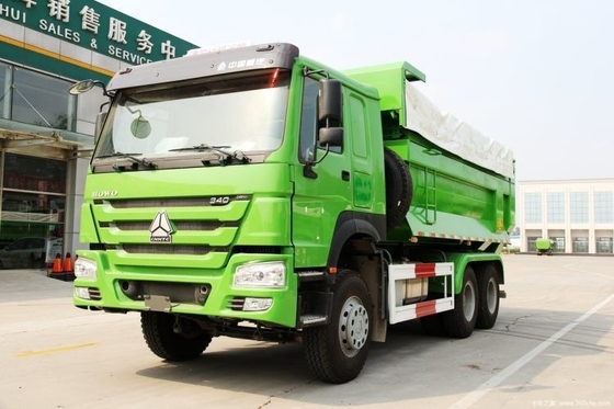 Vorräte Gebraucht HOWO 340 PS 6X4 5,6m Dump Trucks mit ABS und 2 Rückschaltnummern