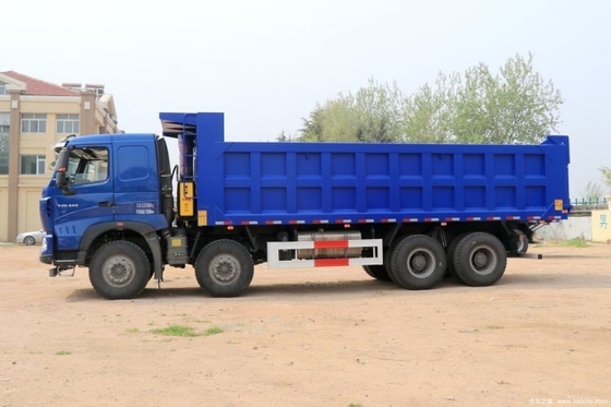 Gebrauchtes Sinotruk HOWO T7H Schwerlastwagen 440 PS 8X4 7,6 m Dump Truck mit 300-400L Tank