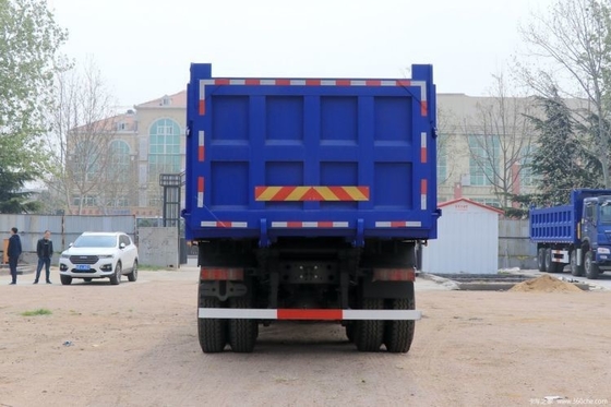Gebrauchtes Sinotruk HOWO T7H Schwerlastwagen 440 PS 8X4 7,6 m Dump Truck mit 300-400L Tank