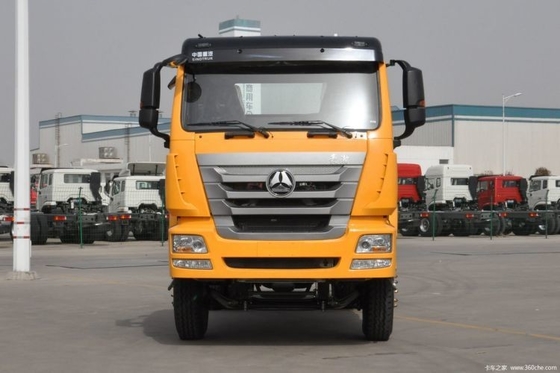 10 Vorwärtsverschiebung SINOTRUCK Haohan J5G 310 PS 6X4 5.8m Dump Truck bei einem Wettbewerb