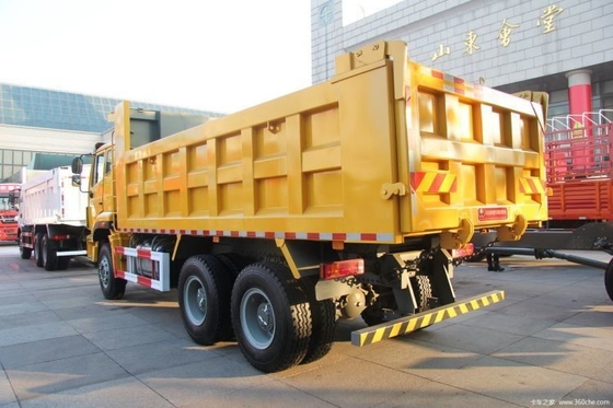 10 Vorwärtsverschiebung SINOTRUCK Haohan J5G 310 PS 6X4 5.8m Dump Truck bei einem Wettbewerb