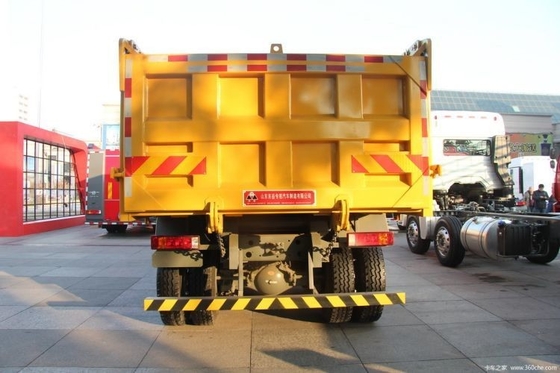 10 Vorwärtsverschiebung SINOTRUCK Haohan J5G 310 PS 6X4 5.8m Dump Truck bei einem Wettbewerb
