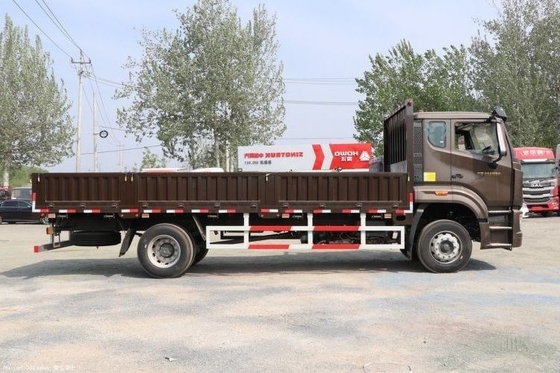 23 Hot Boutique Gebrauchtwagen SINOTRUCK HOWo NX Mittelkarte 220 PS 4X2 6,75m Hurdle Truck