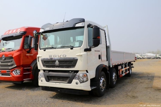 Warm 6X2 7,8m Zaun Truck Sinotruk HOWO T5G Schwerer Lkw 270PS mit Ladung Tank Dimension