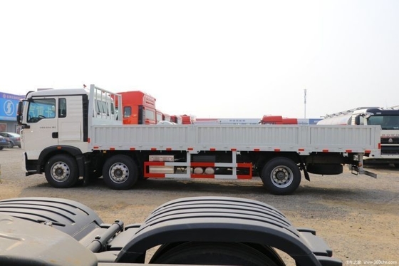 Warm 6X2 7,8m Zaun Truck Sinotruk HOWO T5G Schwerer Lkw 270PS mit Ladung Tank Dimension
