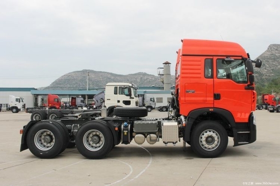 Höchstgeschwindigkeit 110 km/h Gebraucht HOWO TX 430 PS 6X4 Traktor-Lkw mit Motor Kapazität 8L