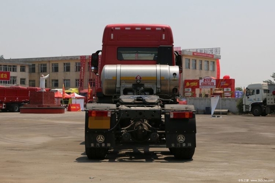 SinotruK HOWO CHG LNG Traktionswagen mit 336-430 PS und maximaler Geschwindigkeit von 102 km/h Geeignet