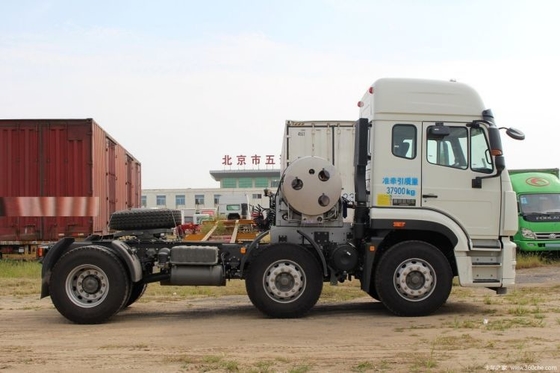 Touchscreen 380 PS HOWO Hohan J7B Schwerlastwagen 6X4 Traktorkopf Lkw mit Motor