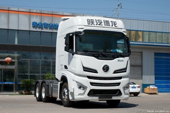 Shaanxi Auto Schwerlastwagen X6000 560 PS 6X4 automatischer Traktions-Lkw-Kopf