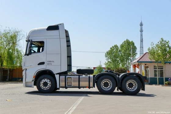 Shaanxi Auto Schwerlastwagen X6000 560 PS 6X4 automatischer Traktions-Lkw-Kopf