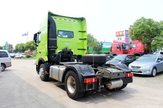440 PS 4X2 Sinotruk HOWO T7H Traktor mit 2 Fahrgästen und 8L Motorkapazität