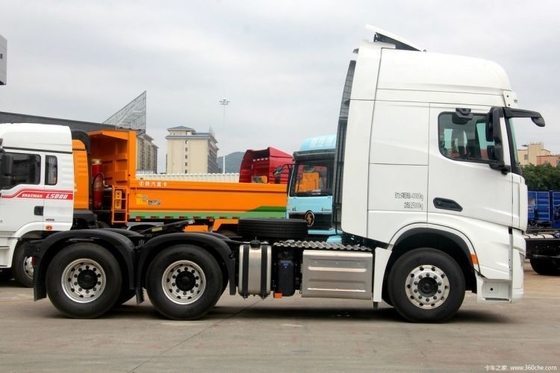 Shaanxi Auto Schwerlastwagen X6000 560 PS 6X4 automatischer Traktions-Lkw-Kopf