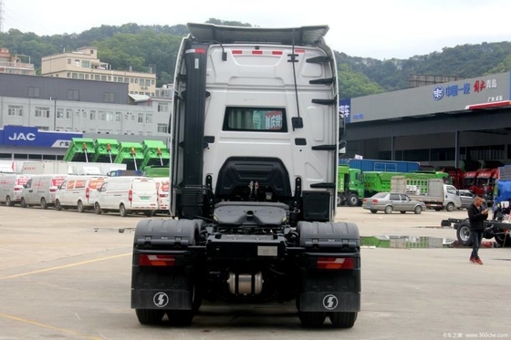 Shaanxi Auto Schwerlastwagen X6000 560 PS 6X4 automatischer Traktions-Lkw-Kopf