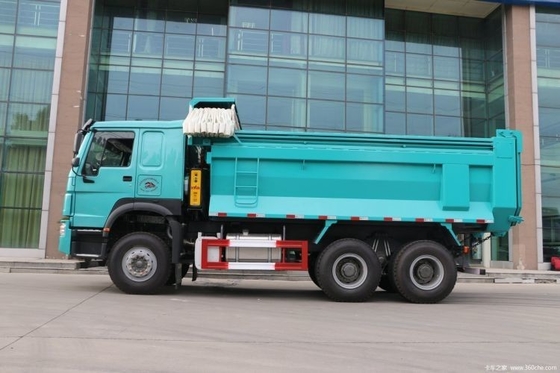 Sinotruk HOWO Schwerlastwagen 380 PS 6X4 5,4 m Trinkwagen Trinkwagen Trinkwagen